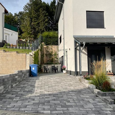 Gemuetliche, Topp Ausgestattete Ferienwohnung Bann Exterior photo
