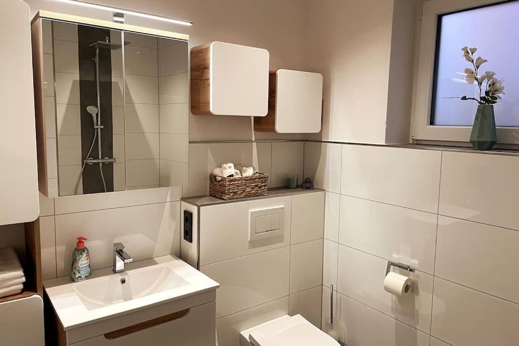 Gemuetliche, Topp Ausgestattete Ferienwohnung Bann Exterior photo