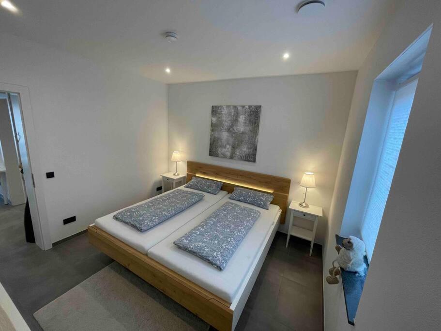 Gemuetliche, Topp Ausgestattete Ferienwohnung Bann Exterior photo
