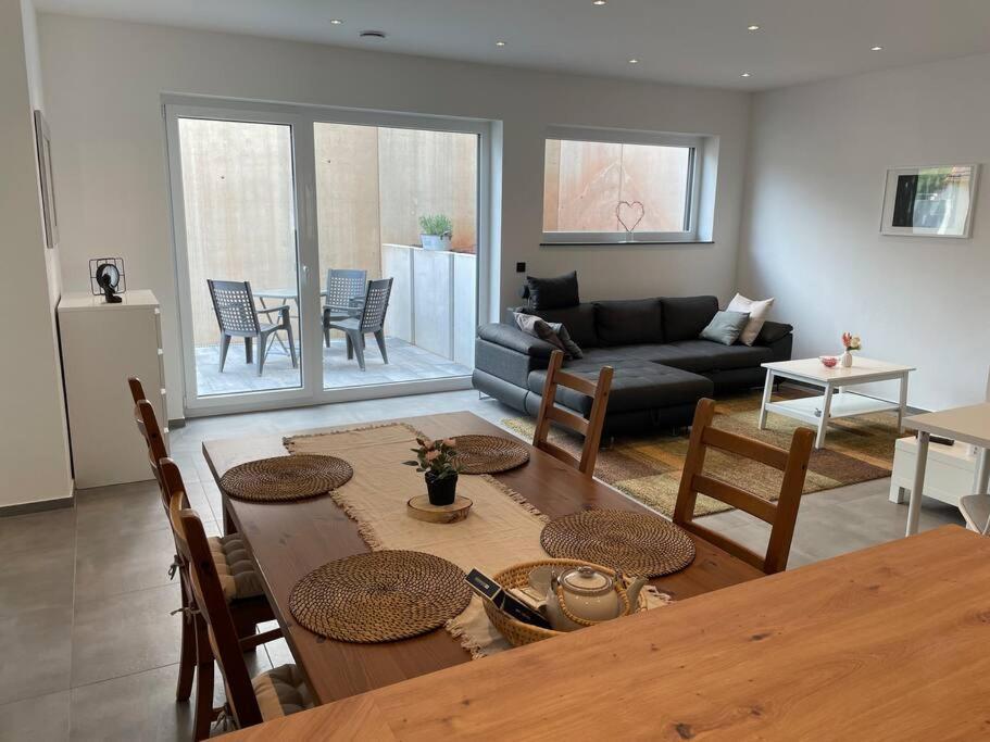 Gemuetliche, Topp Ausgestattete Ferienwohnung Bann Exterior photo