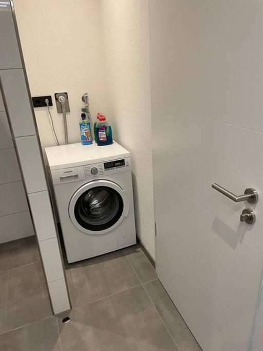 Gemuetliche, Topp Ausgestattete Ferienwohnung Bann Exterior photo